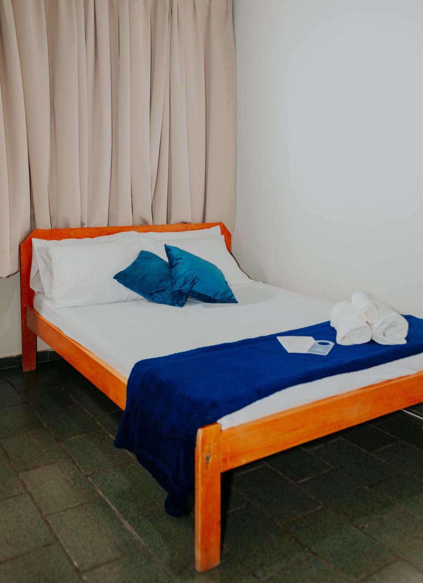 Hotel Santa Terezinha Алфреду-Шавис Экстерьер фото